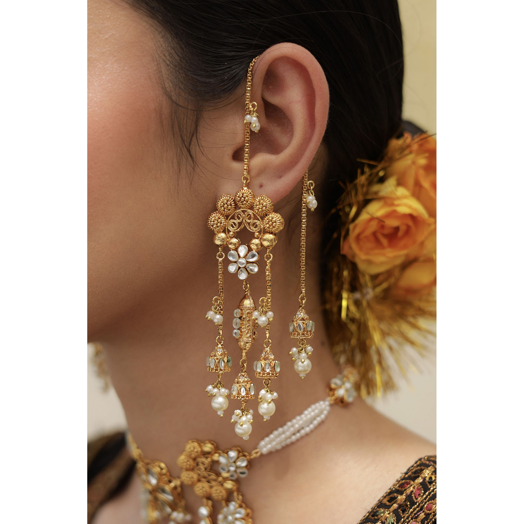 Api Kalsoom Kalsoom (Earrings)