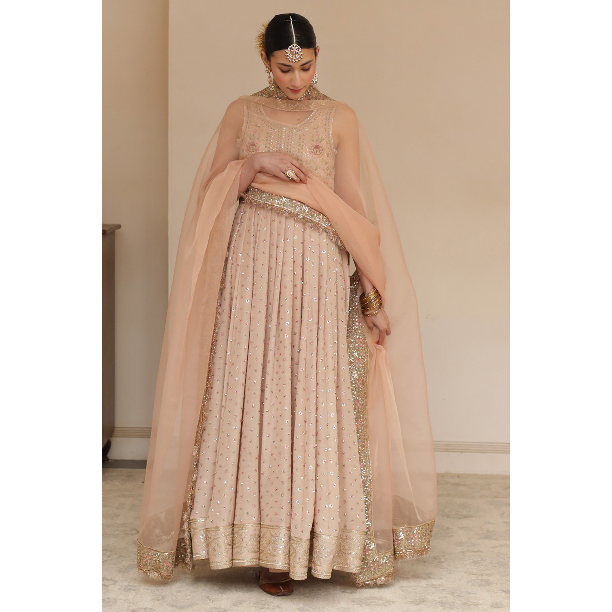 Beige Pink Outfit