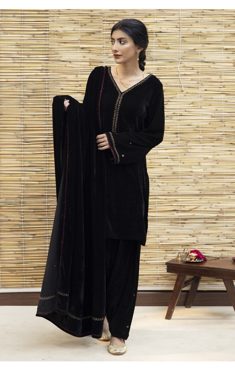 Black Velvet Outfit